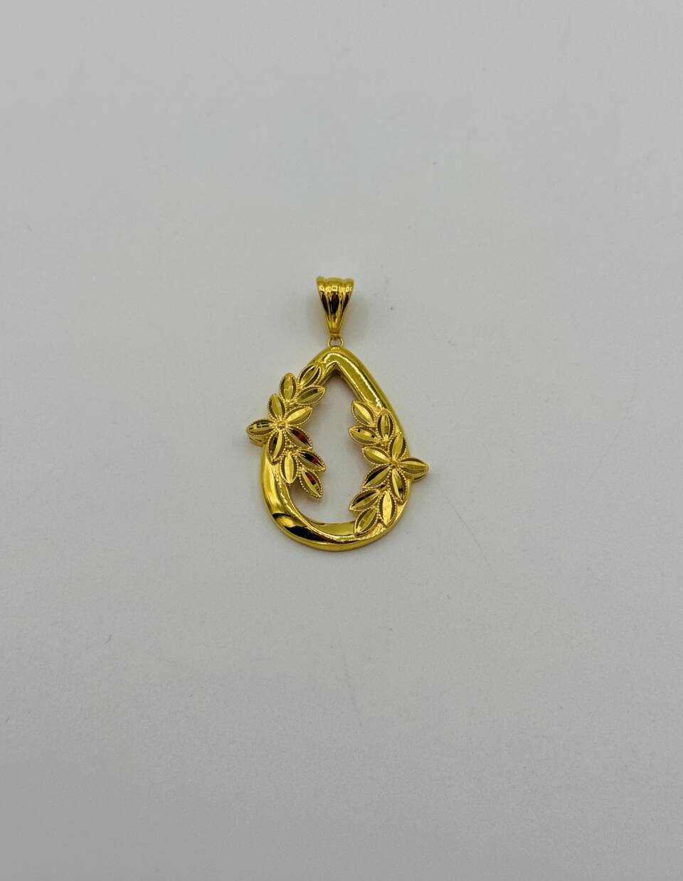 Assorted Pendant