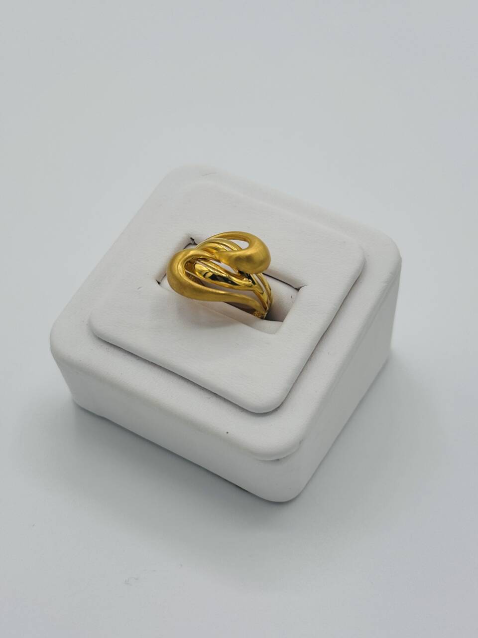 Ladies Ring