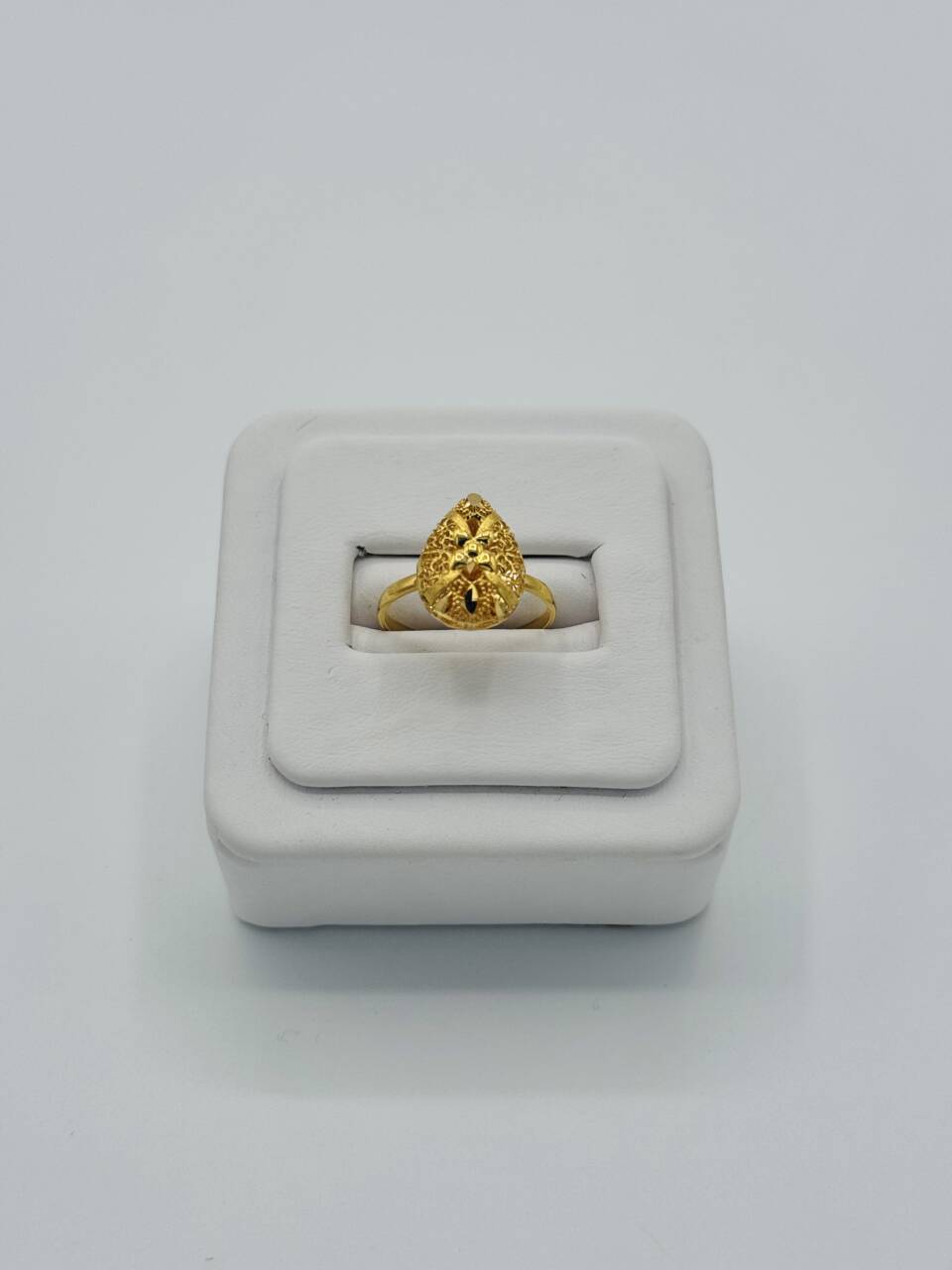 Ladies Ring