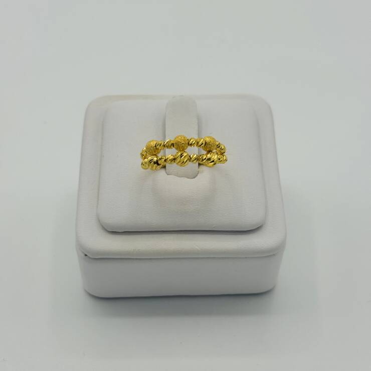 Ladies Ring