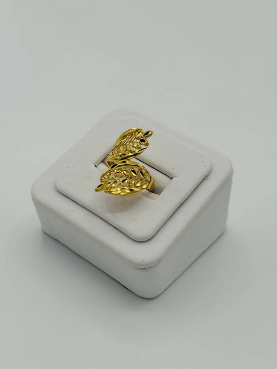 Ladies Ring