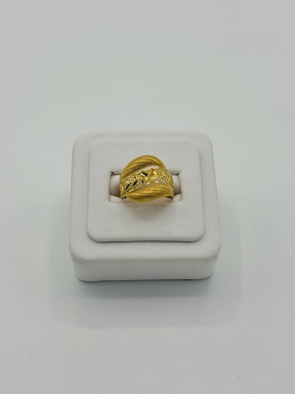 Ladies Ring