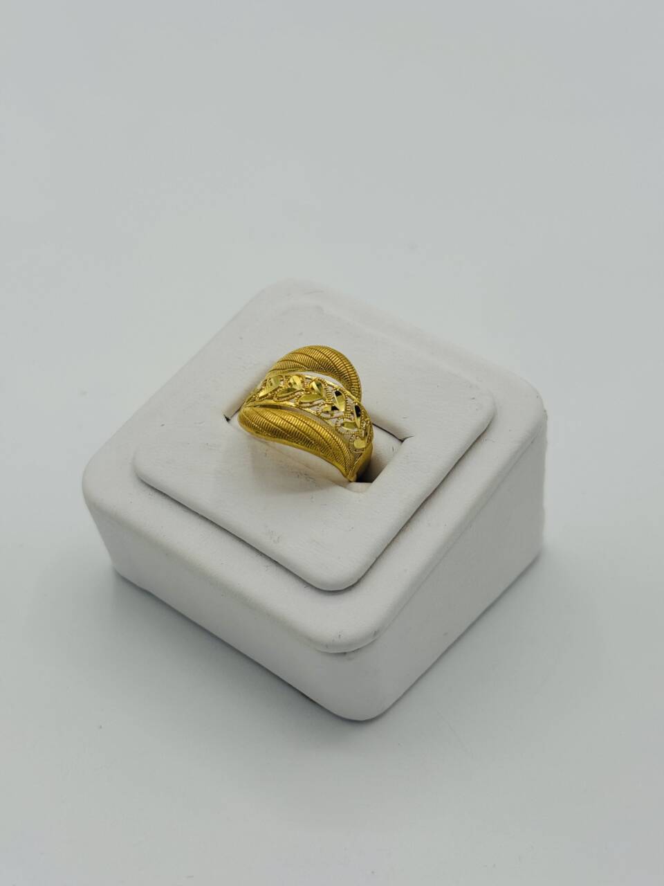 Ladies Ring