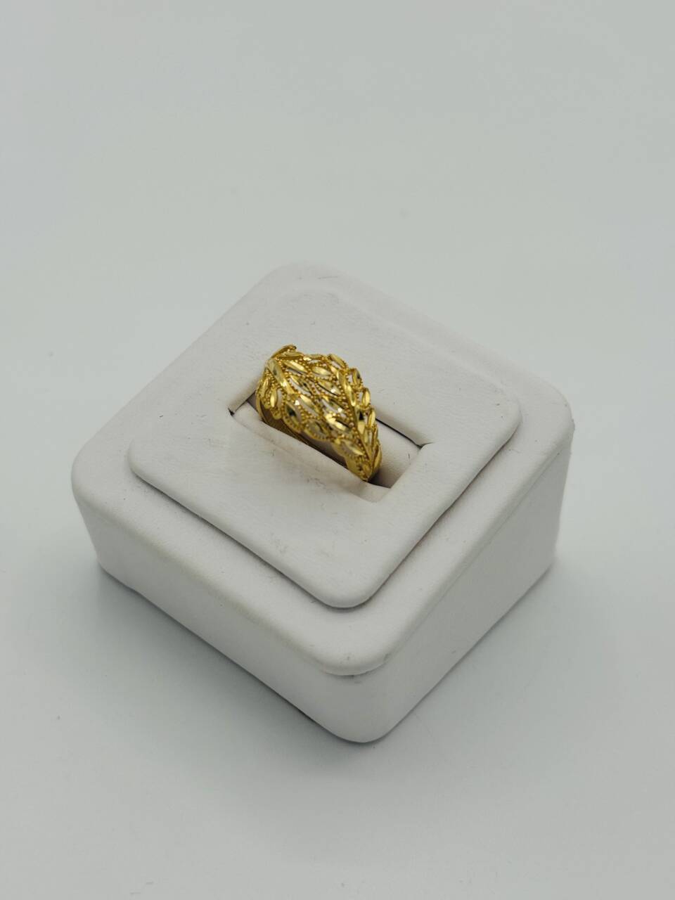 Ladies Ring