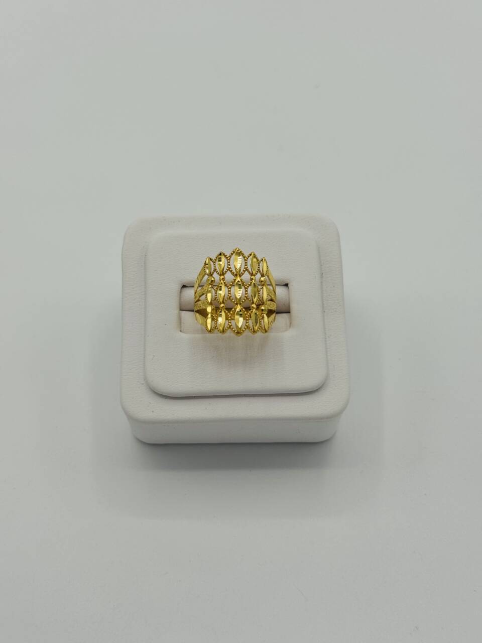 Ladies Ring