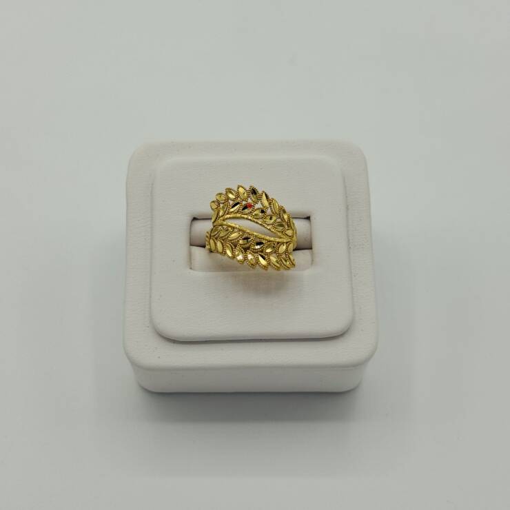 Ladies Ring