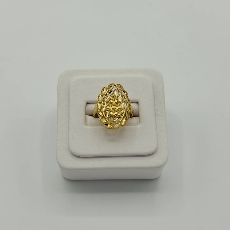 Ladies Ring