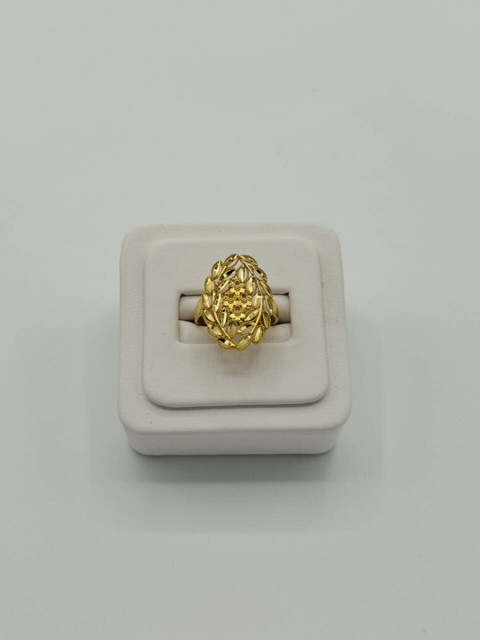 Ladies Ring