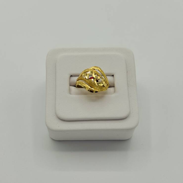 Ladies Ring