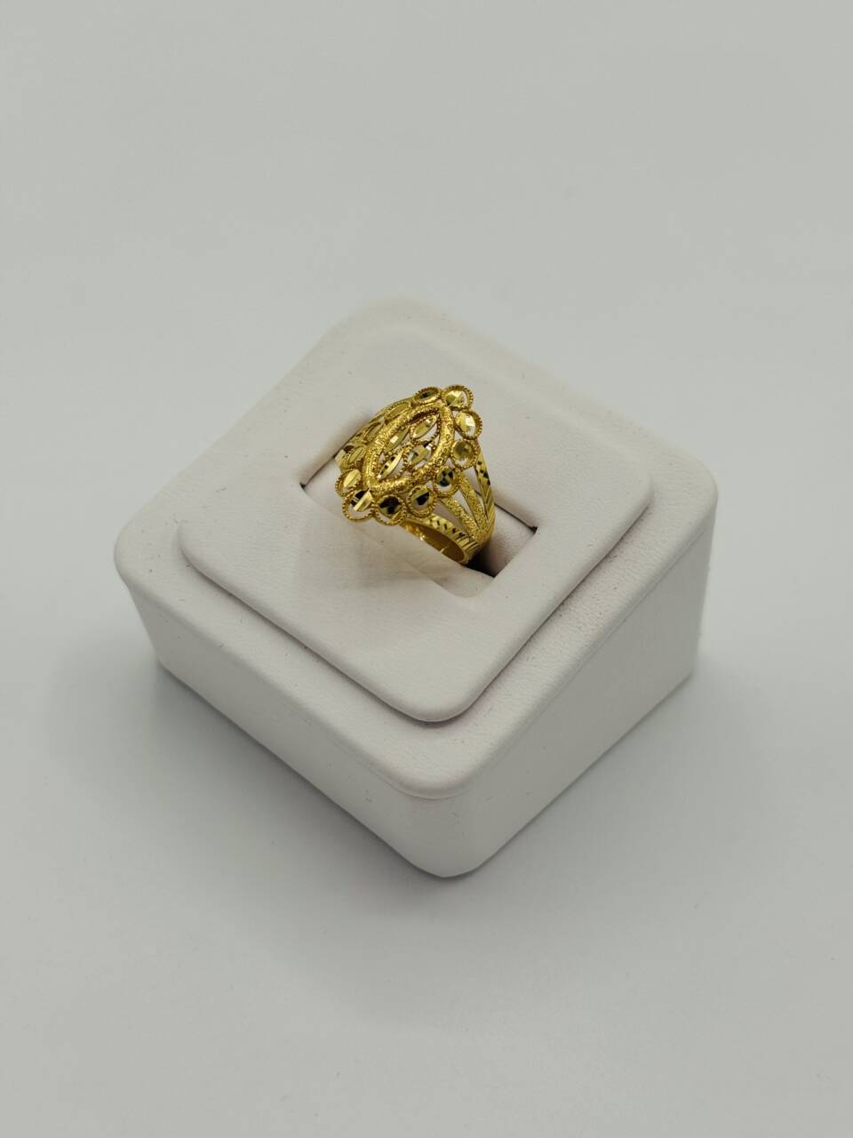 Ladies Ring