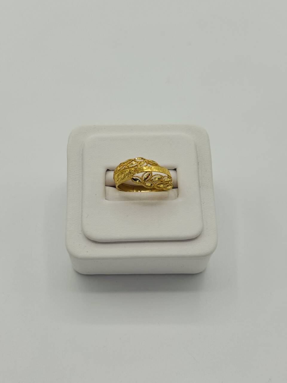 Ladies Ring