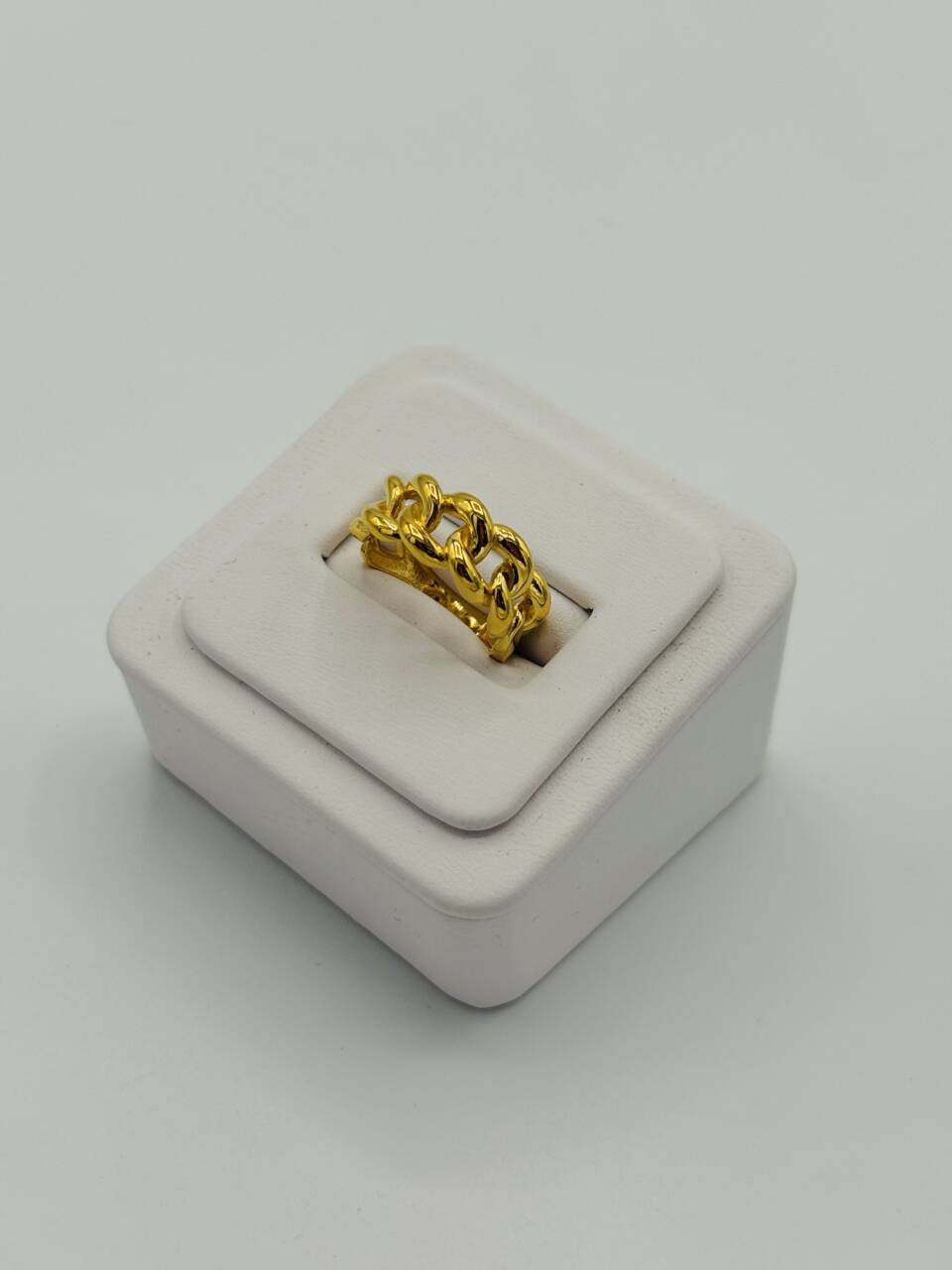 Ladies Ring