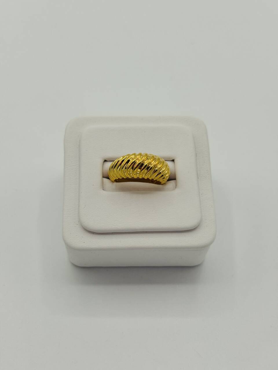 Ladies Ring