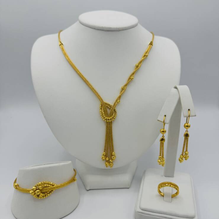 Necklace Set