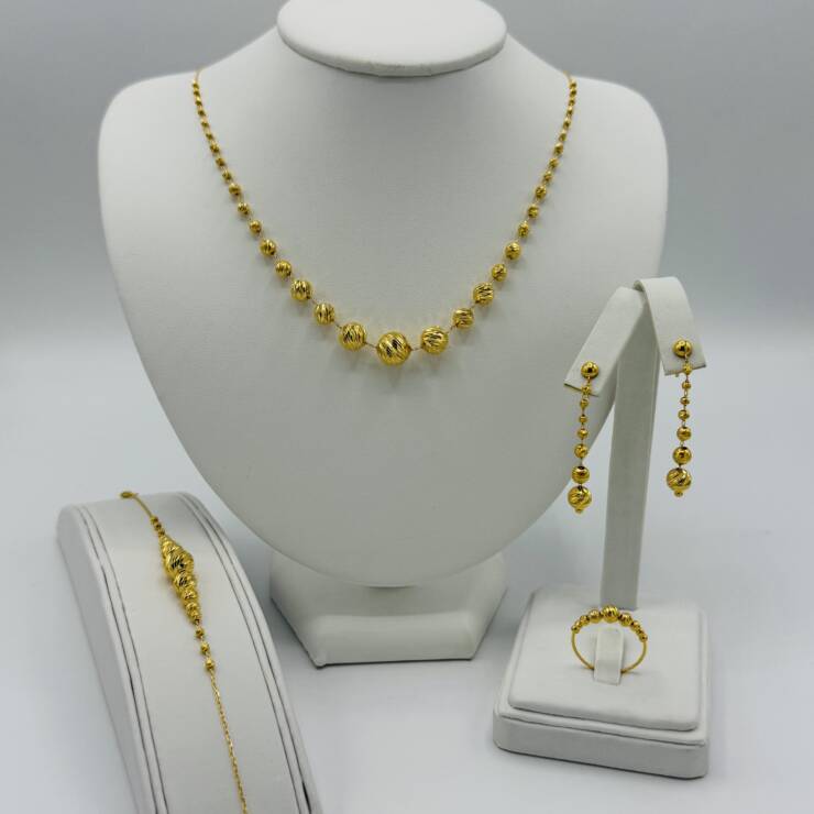 Necklace Set