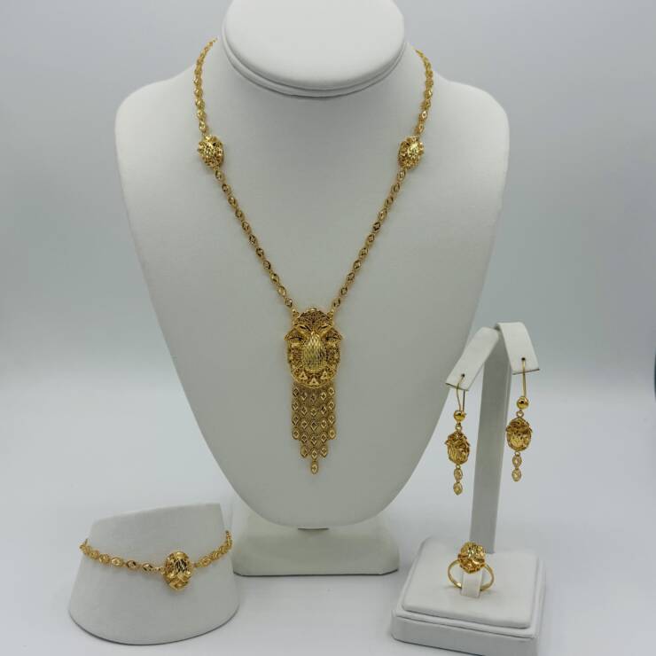 Necklace Set