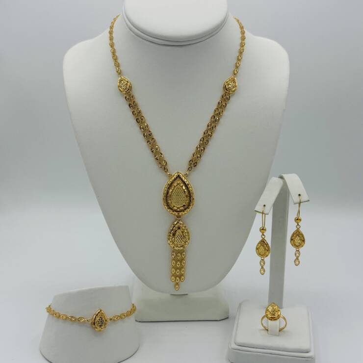 Necklace Set
