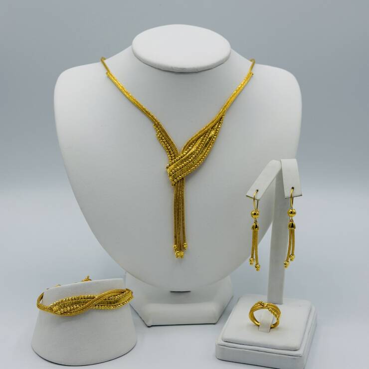 Necklace Set
