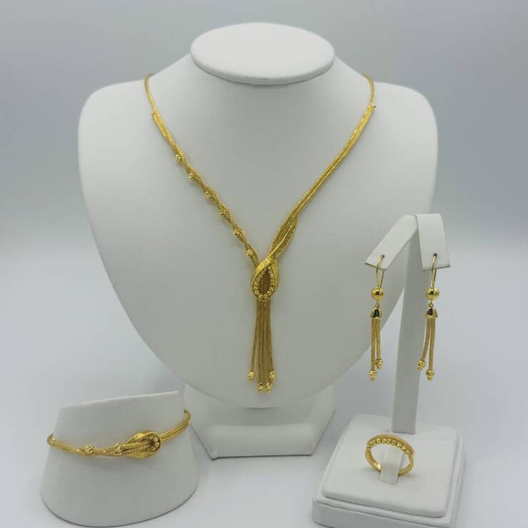 Necklace Set