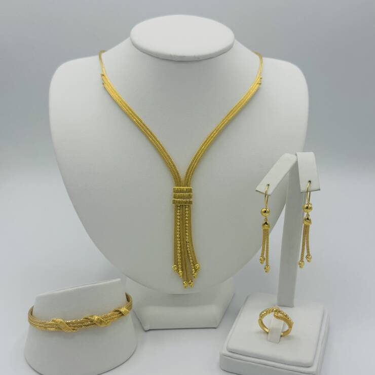 Necklace Set