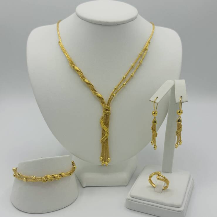 Necklace Set