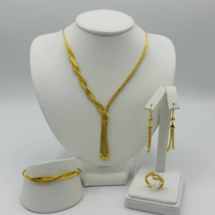 Necklace Set
