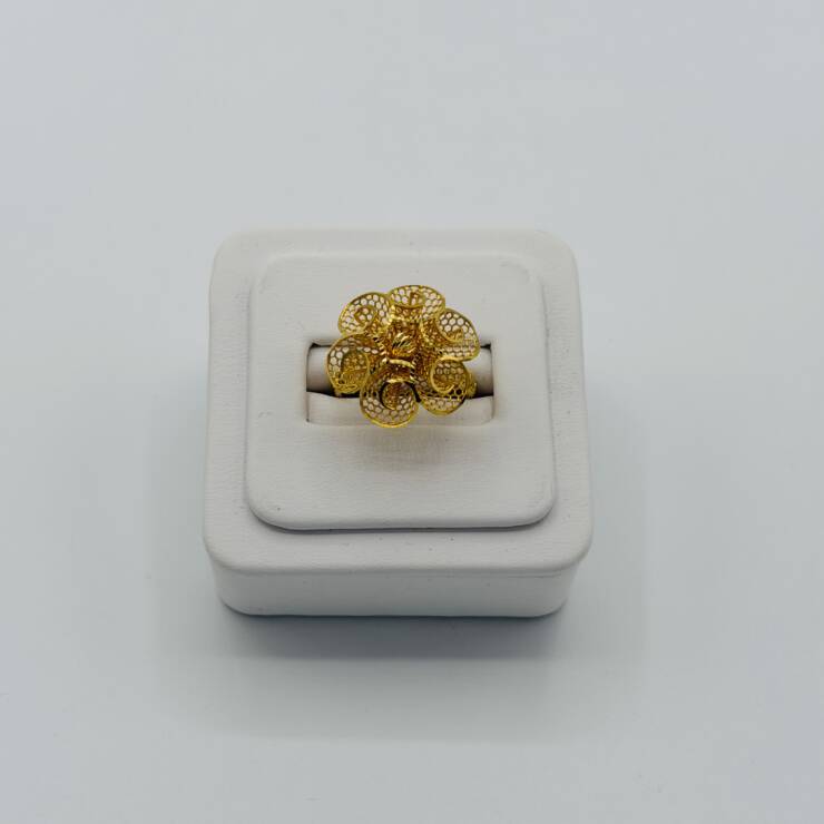 Ladies Ring