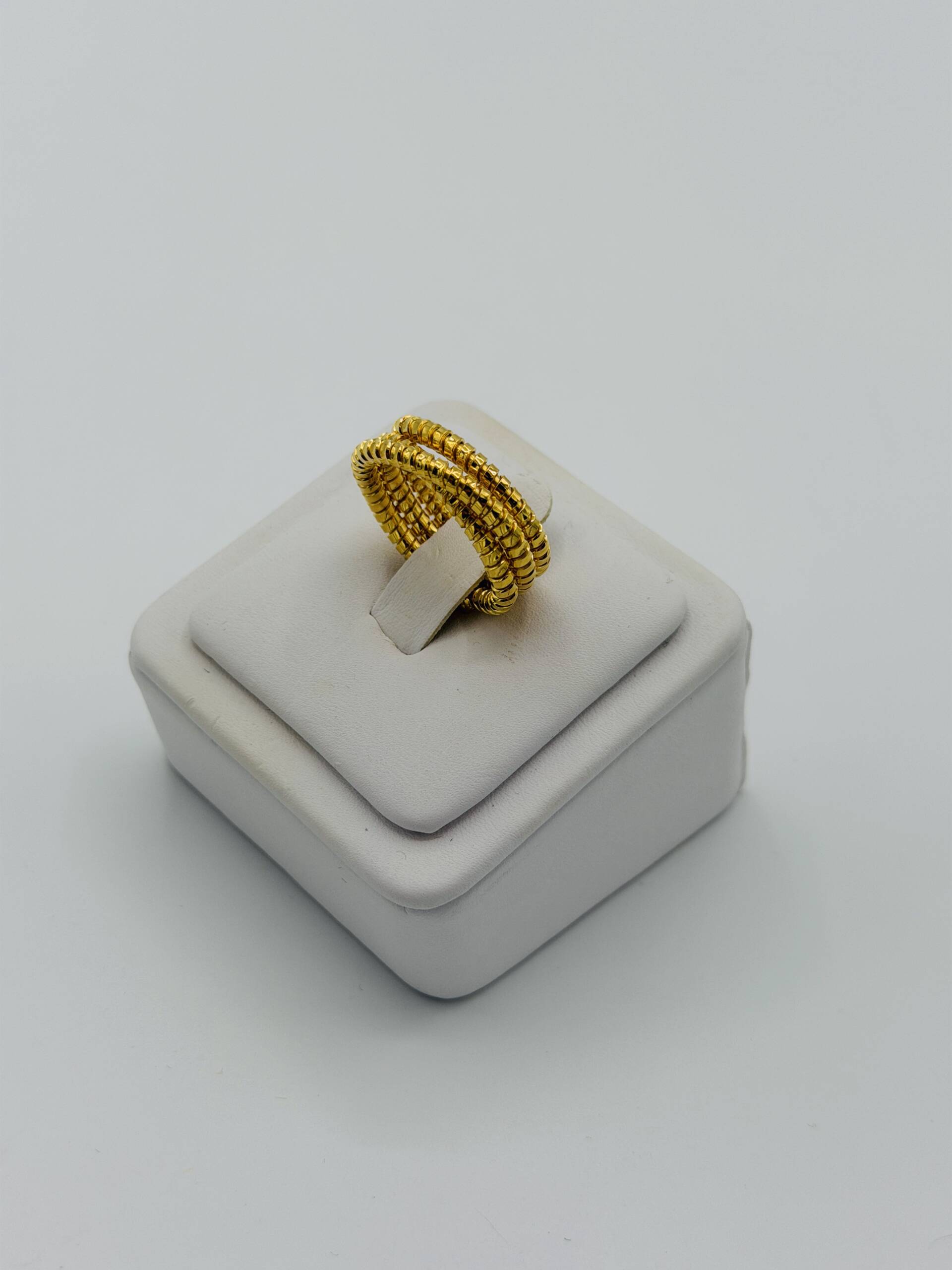 Ladies Ring