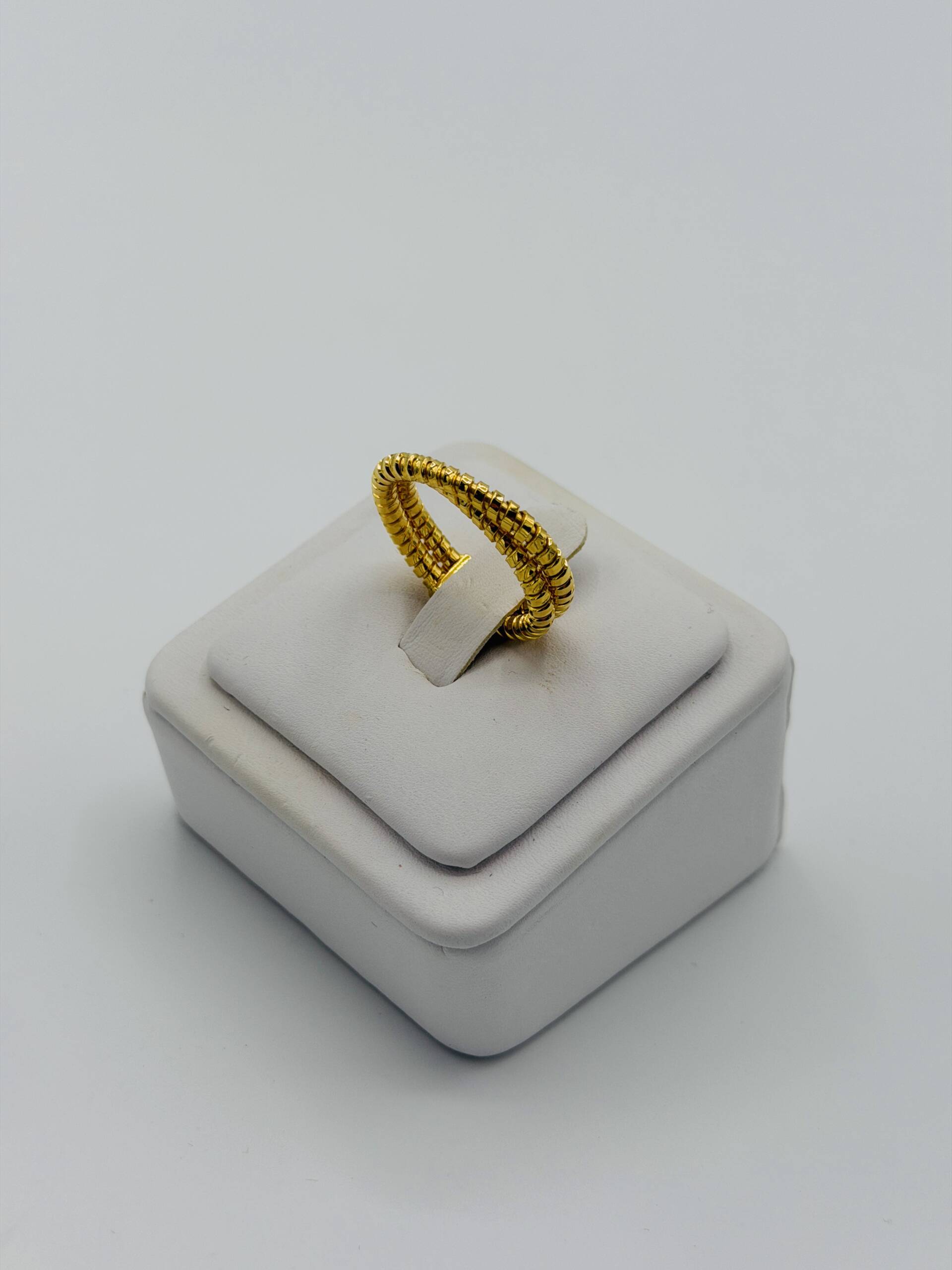 Ladies Ring