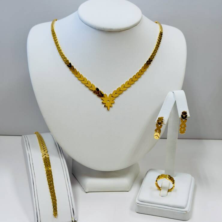 Necklace Set