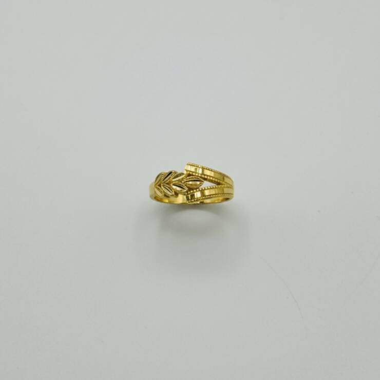 Ladies Ring