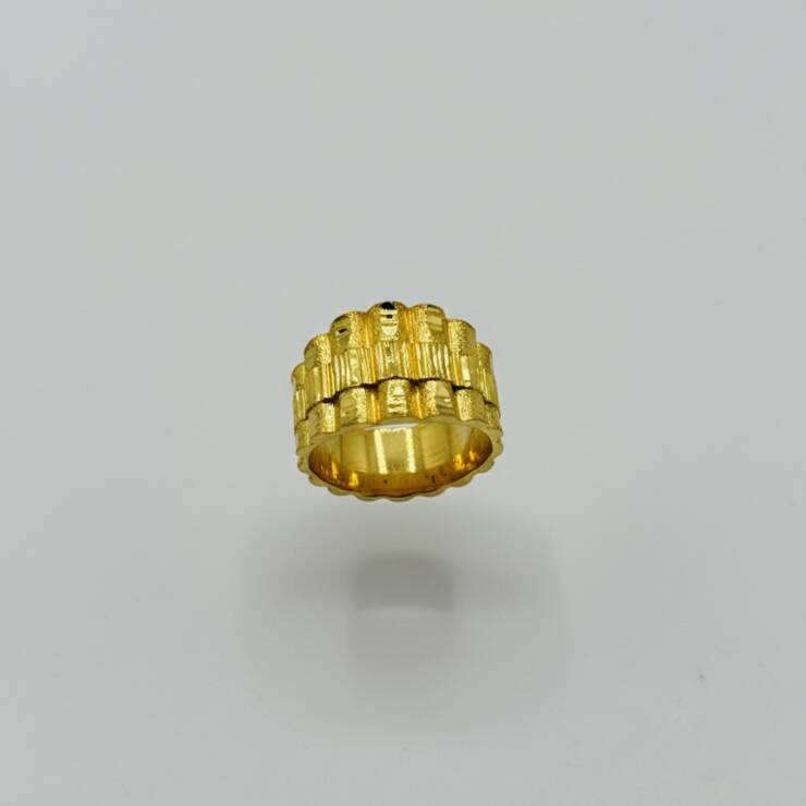 Ladies Ring