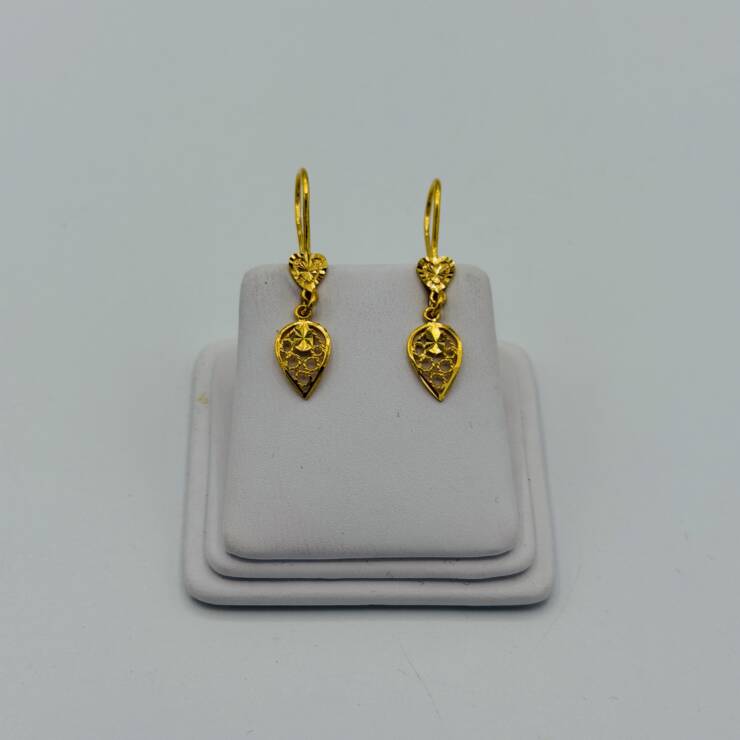 Dangle Earring