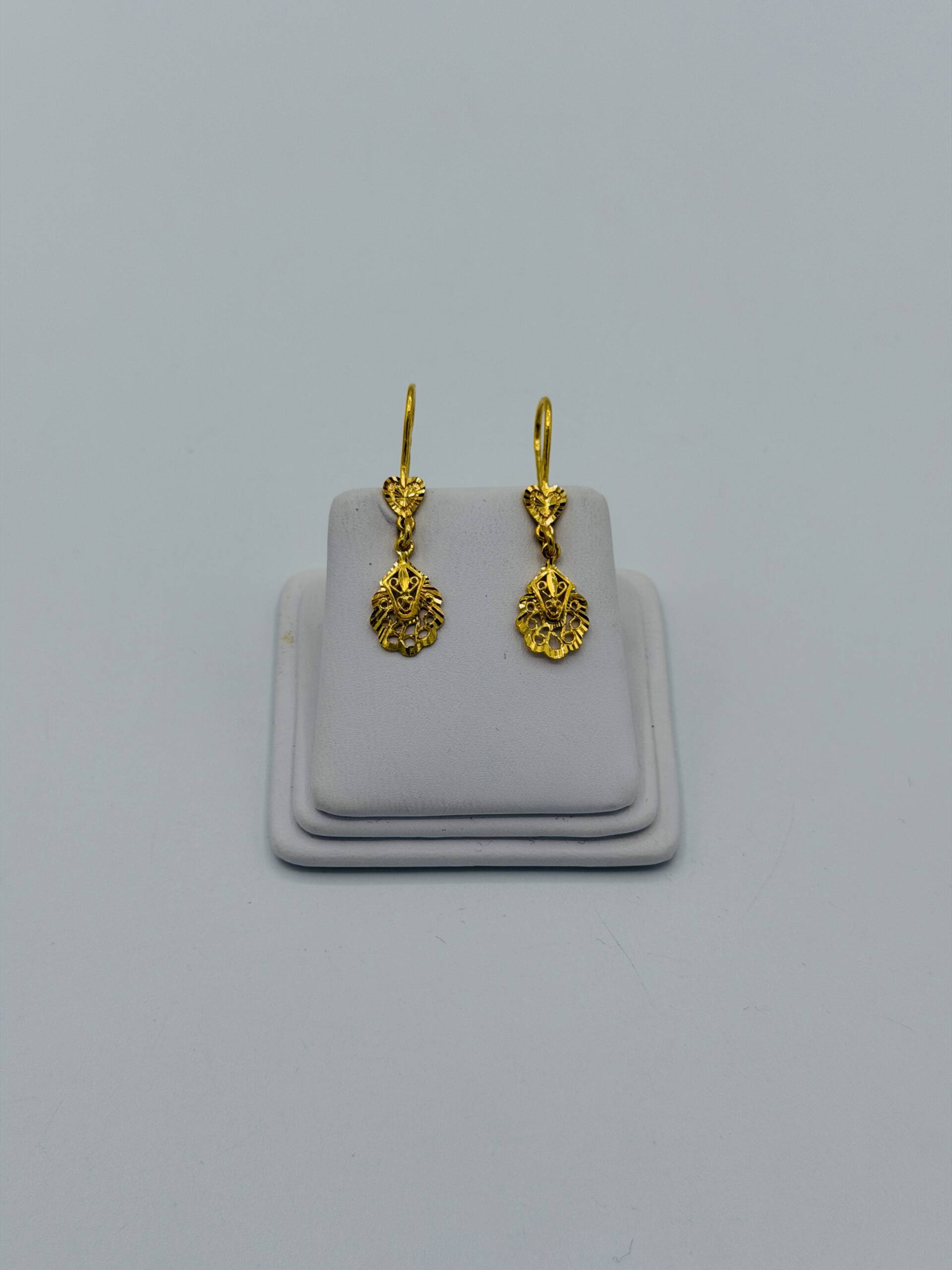 Dangle Earring