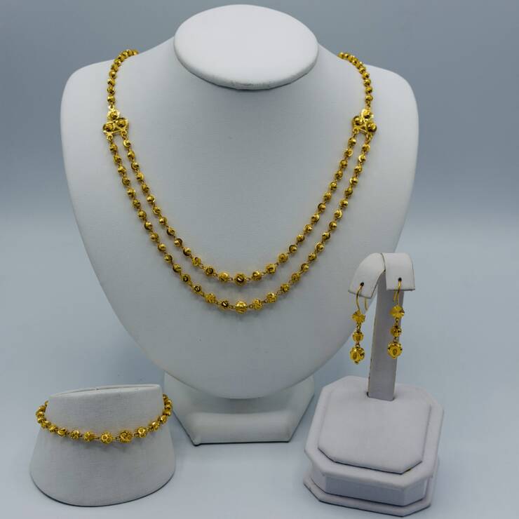 Necklace Set