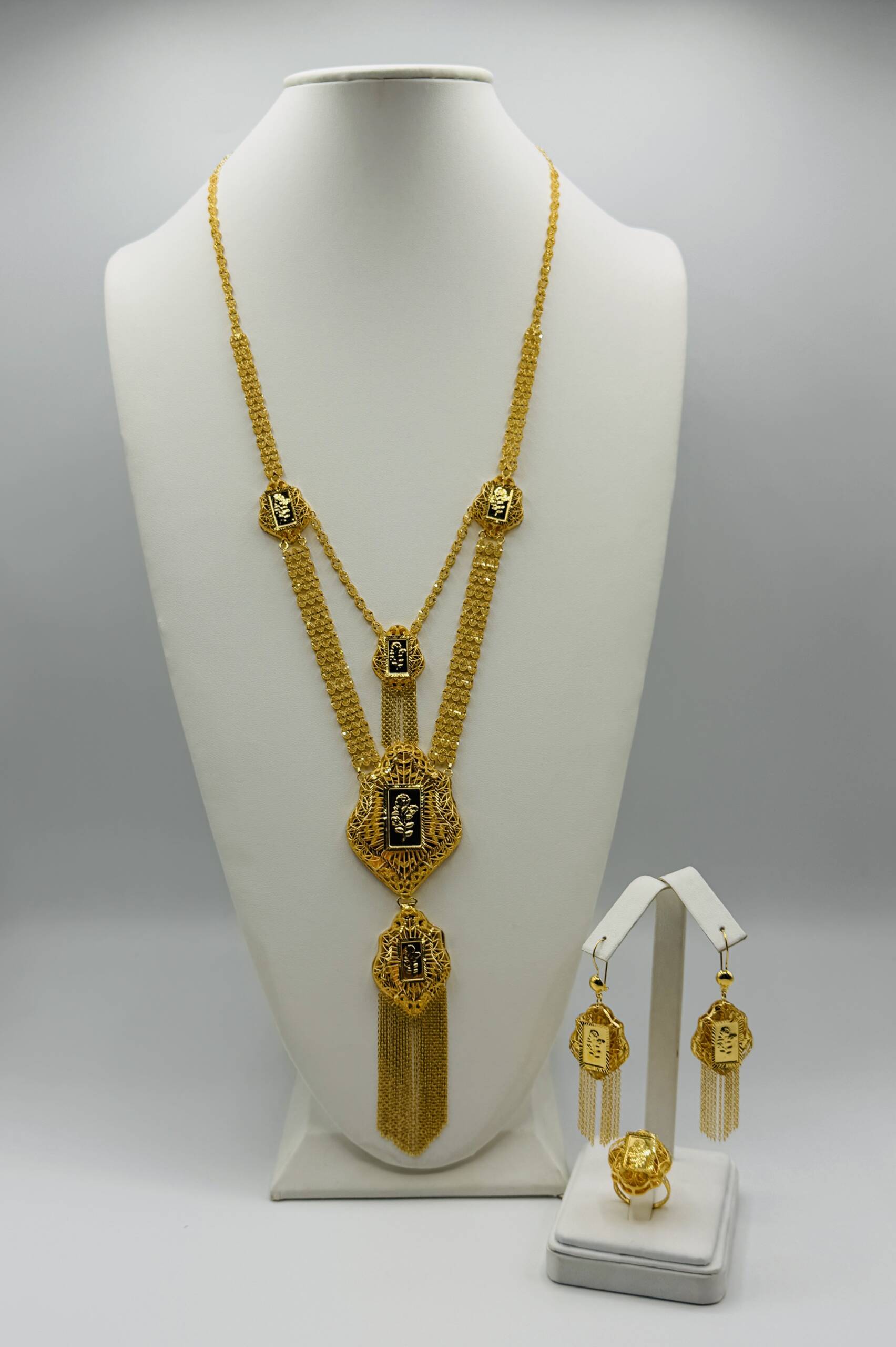 Necklace Set