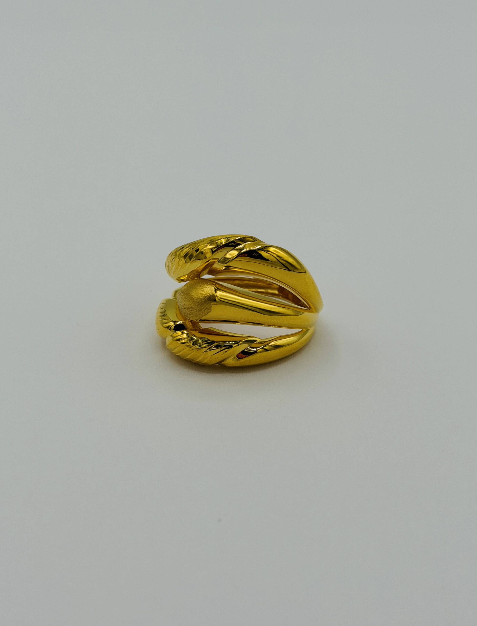 Ladies Ring