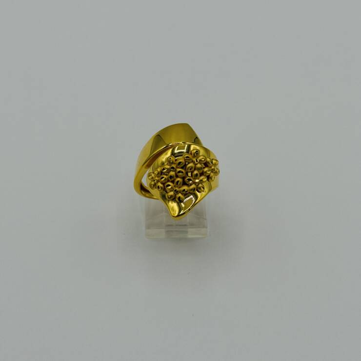 Ladies Ring