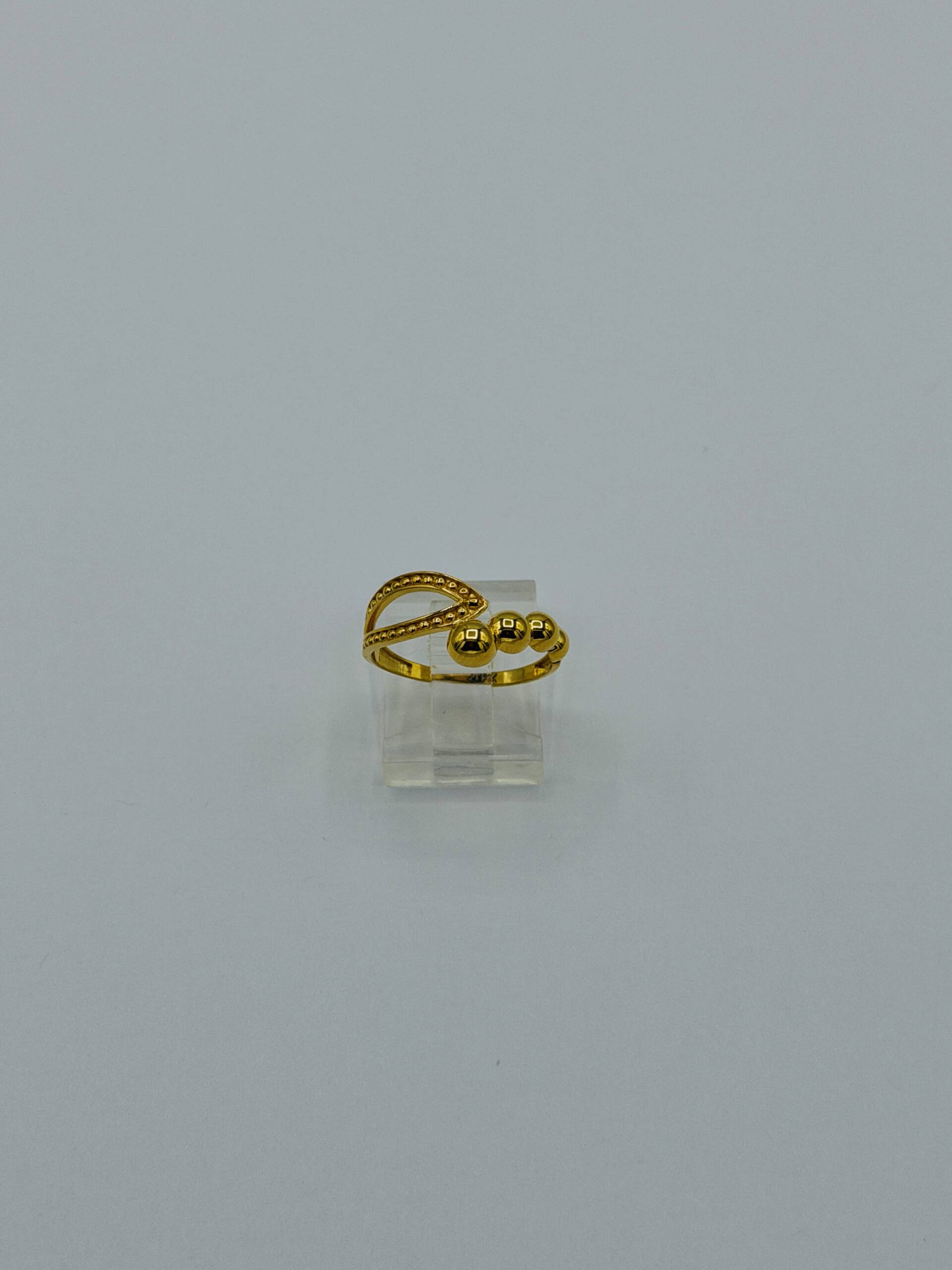 Ladies Ring