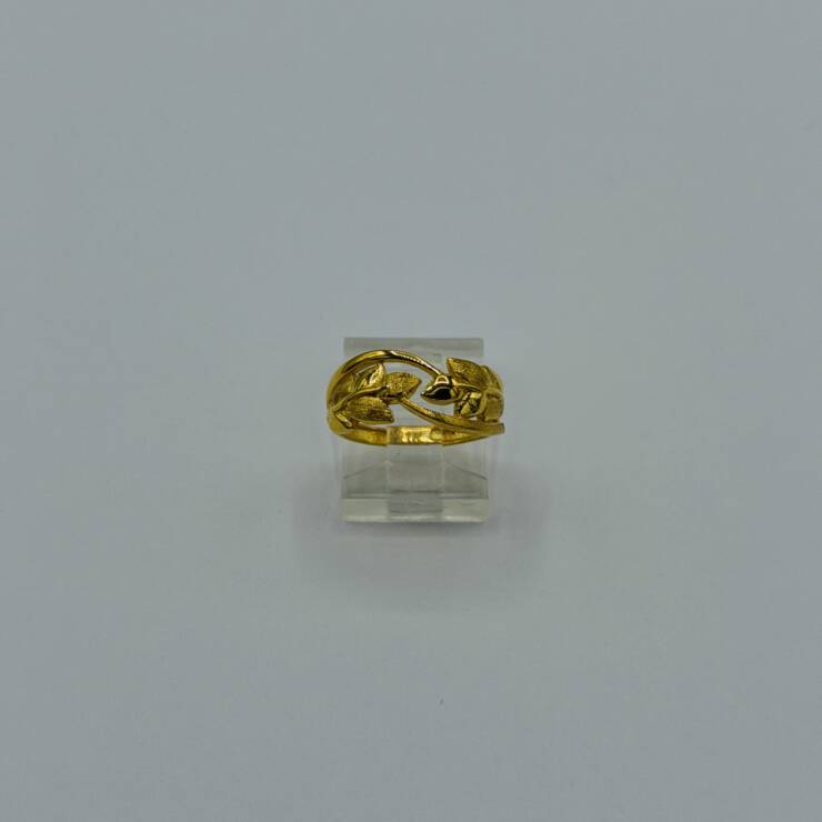 Ladies Ring