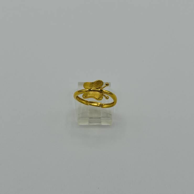 Ladies Ring