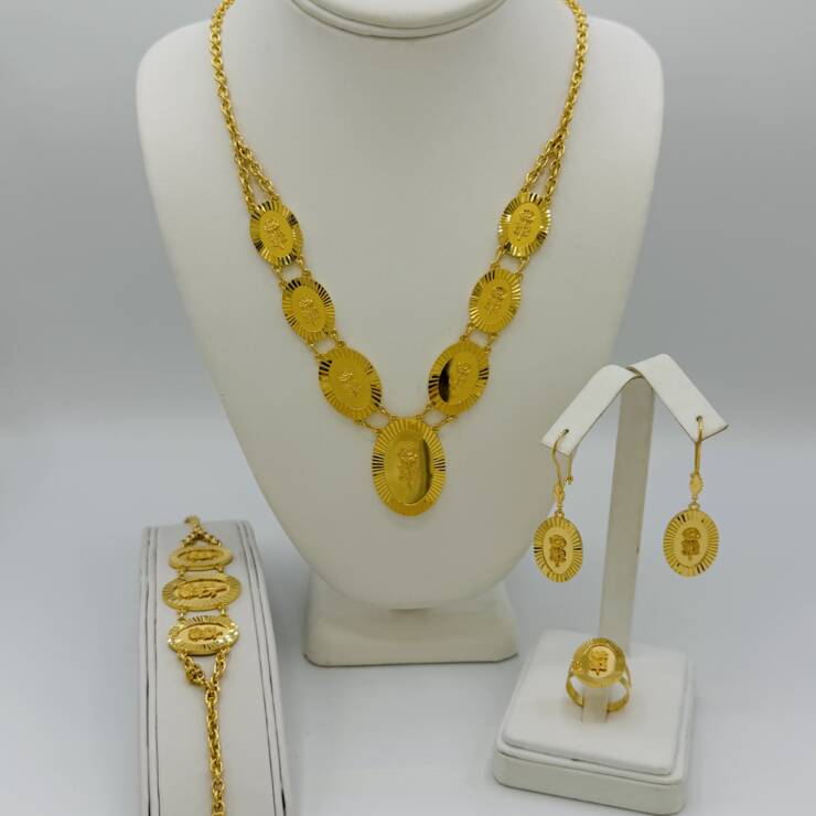 Necklace Set