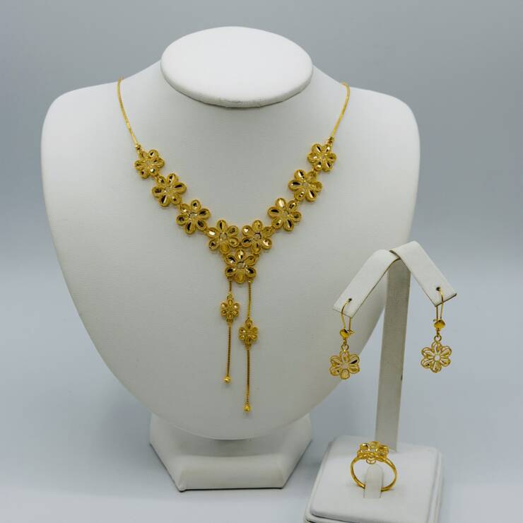 Necklace Set