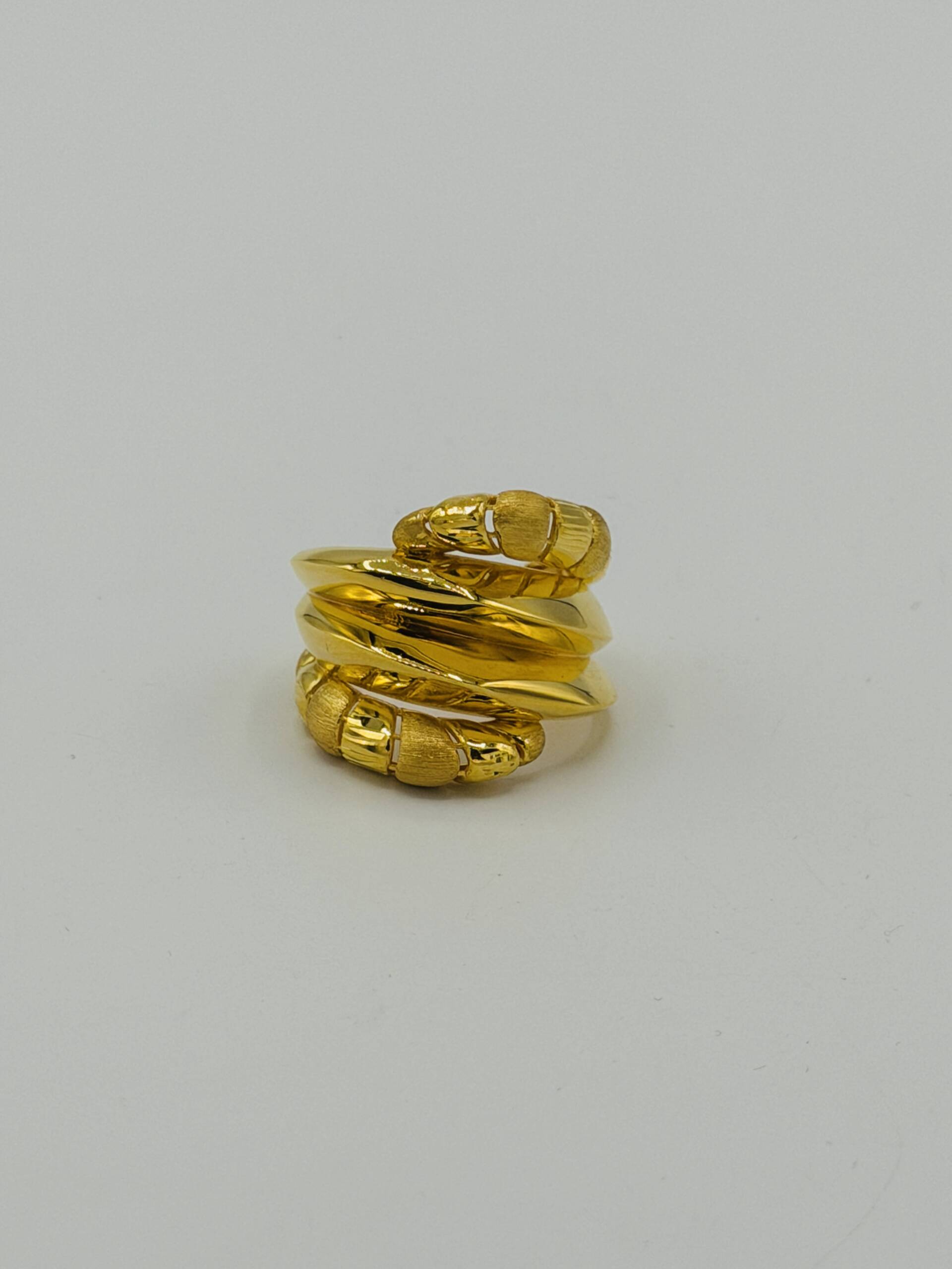 Ladies Ring