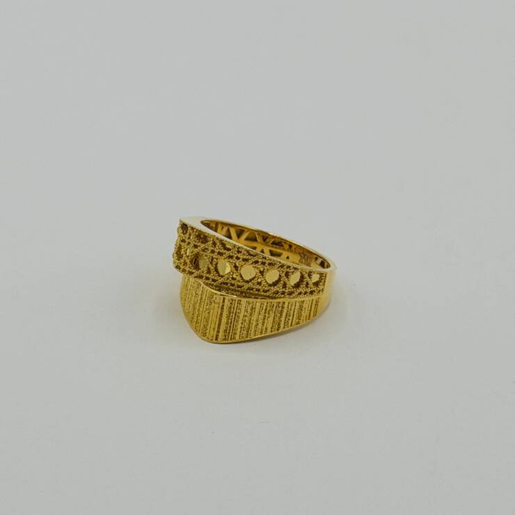 Ladies Ring