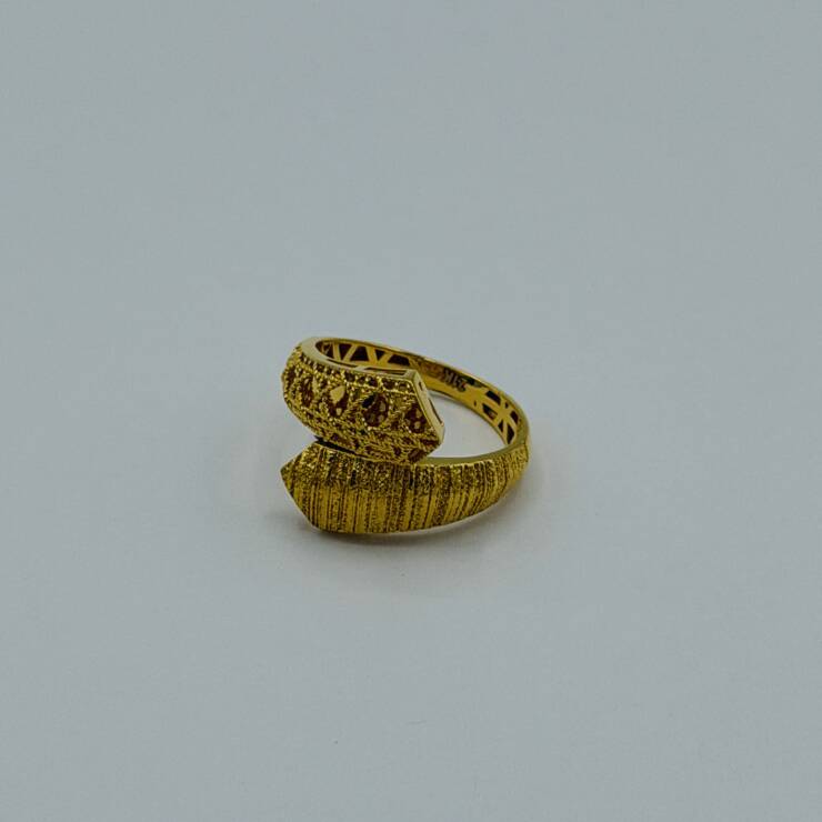 Ladies Ring