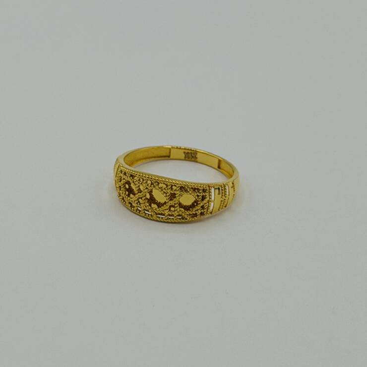 Ladies Ring