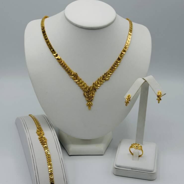 Necklace Set