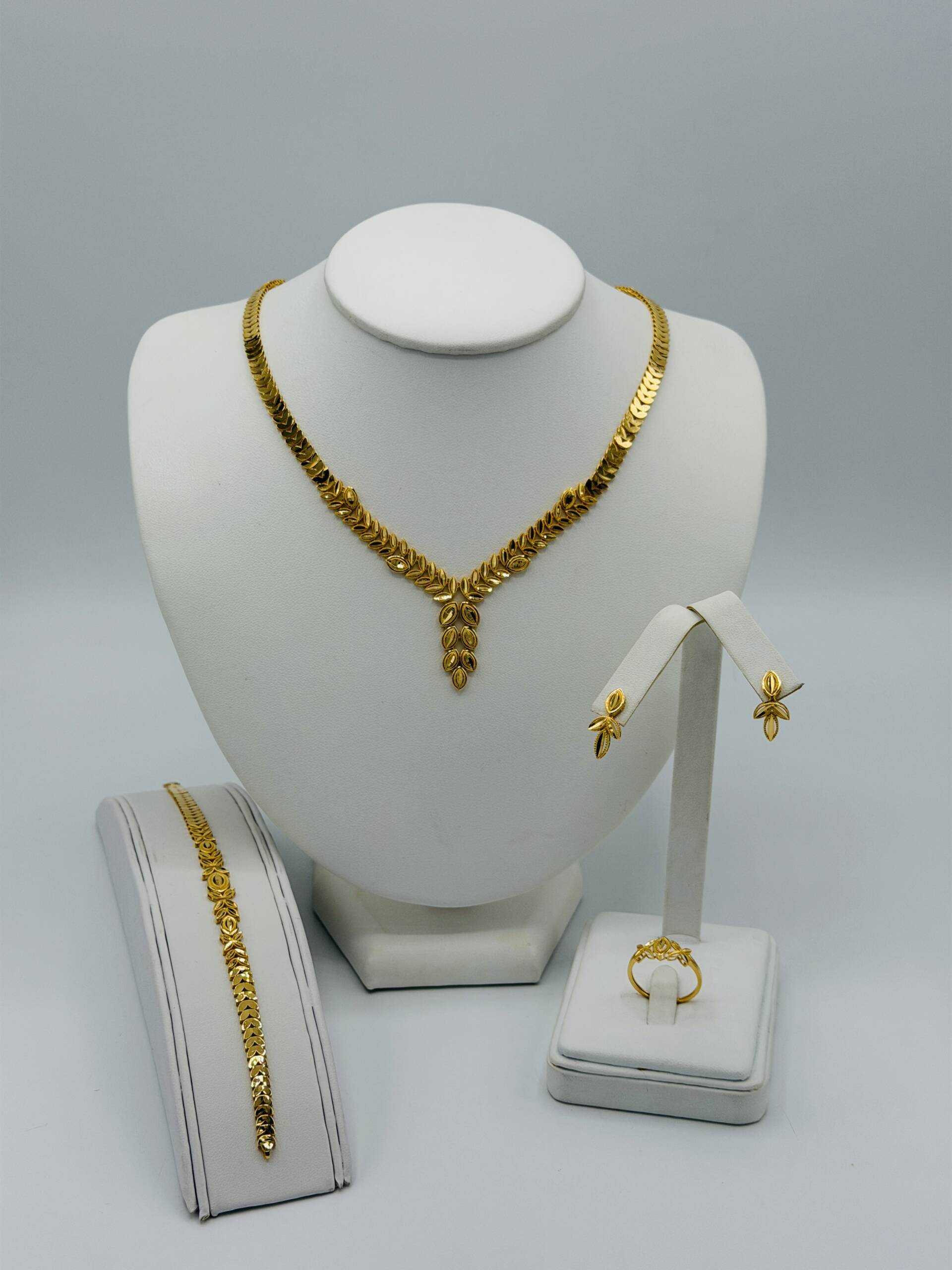 Necklace Set