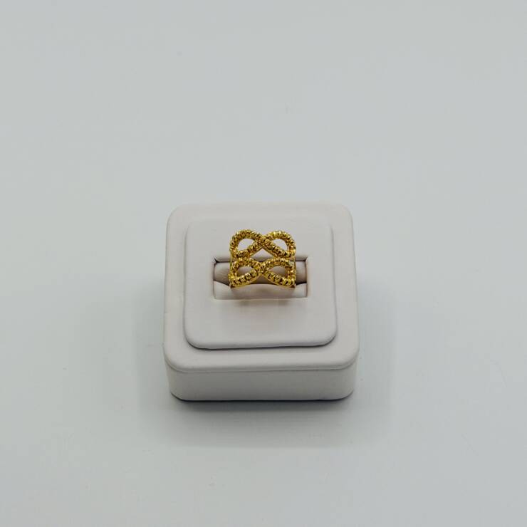Ladies Ring